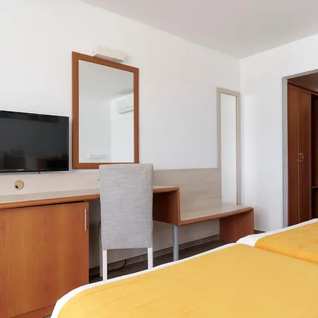 Готель Aluasun Helios 3*