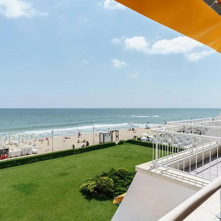 Aluasun Helios 3* ابزور