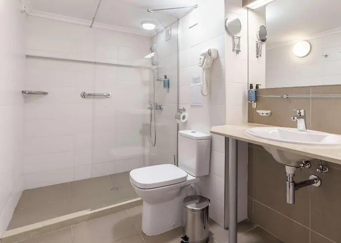 Aluasun Helios Hotell 3*