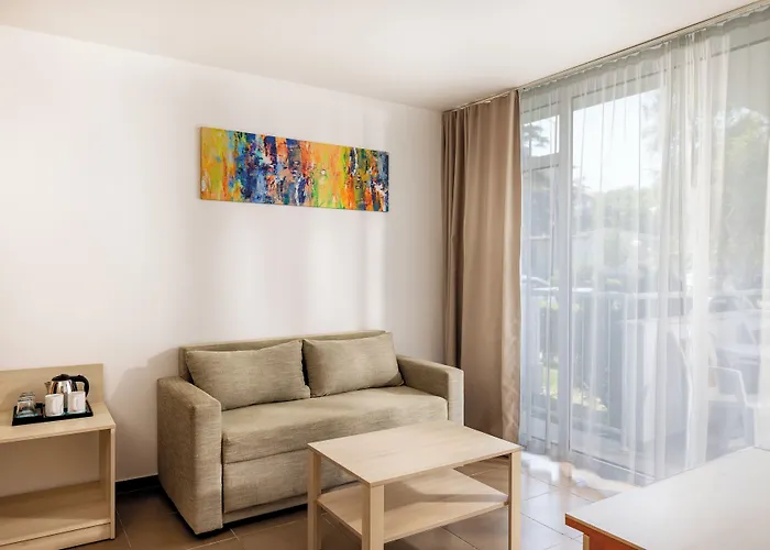 Aluasun Helios Hotell 3*